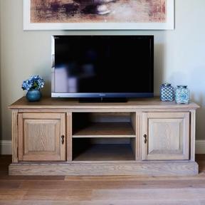 French TV Stand